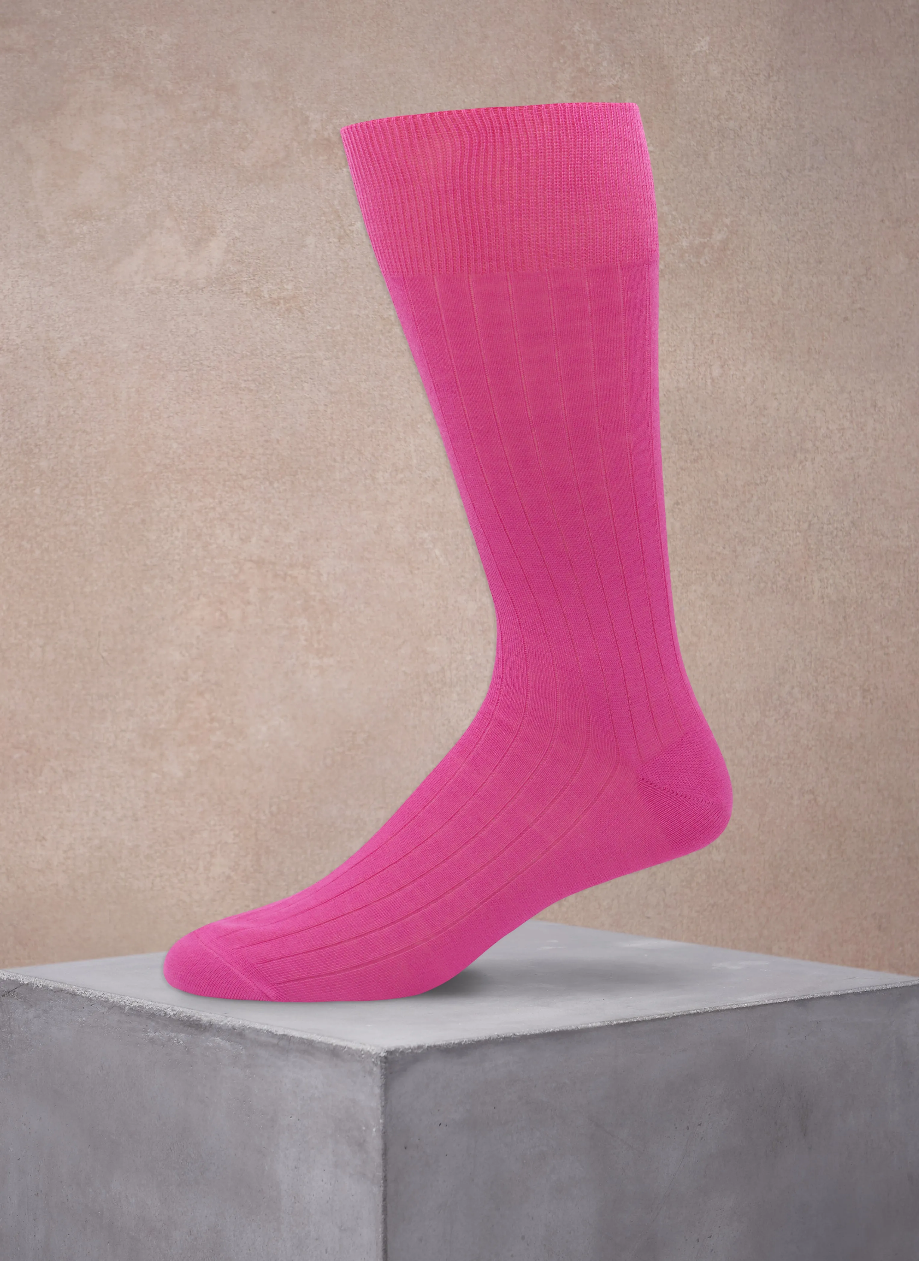 100% Cashmere Crew Sock in Fuchsia