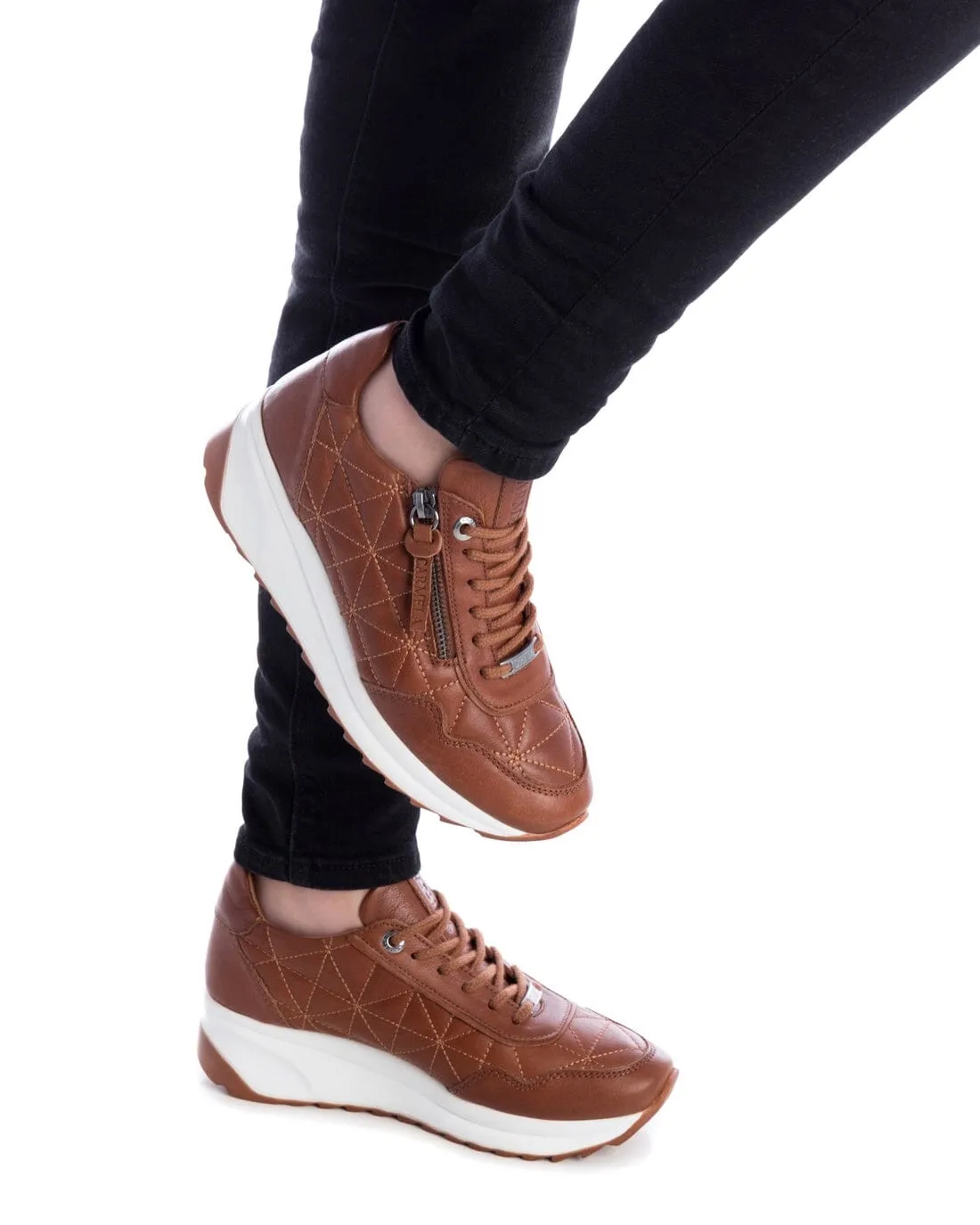 160209 Spanish Leather sneakers with quilted detail & cushion sole in Tan