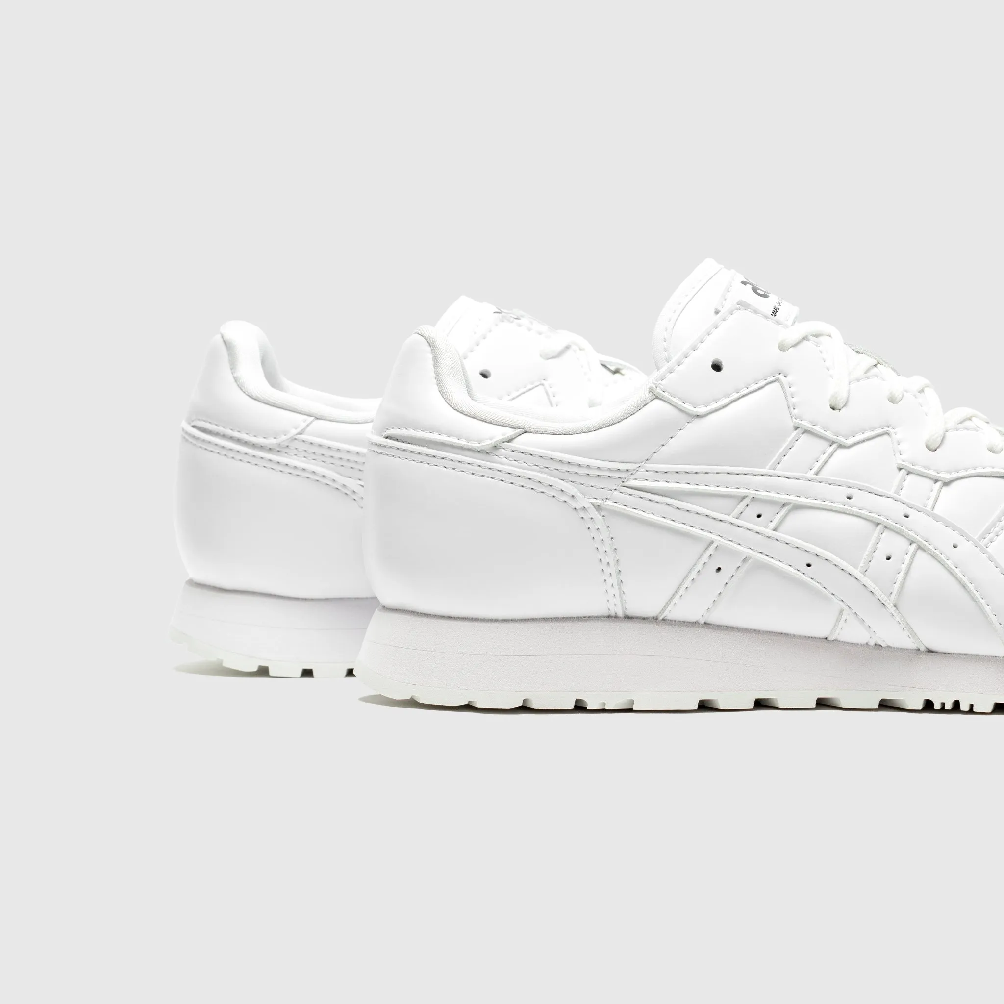 ASICS OC RUNNER (WHITE)