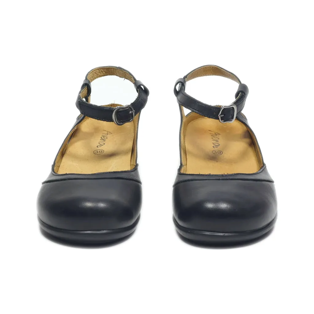 Avera Flat Sandals Leather Black Colour For Women