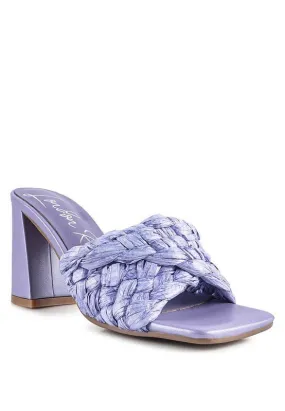 CHIC BRAIDED RAFFIA SANDAL