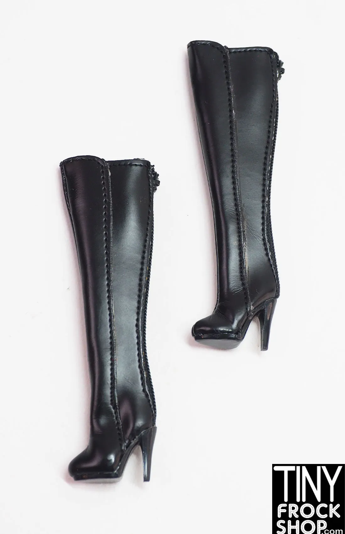 Integrity Le Chic Poppy Ginger Black Pin Tucked Heeled Boots