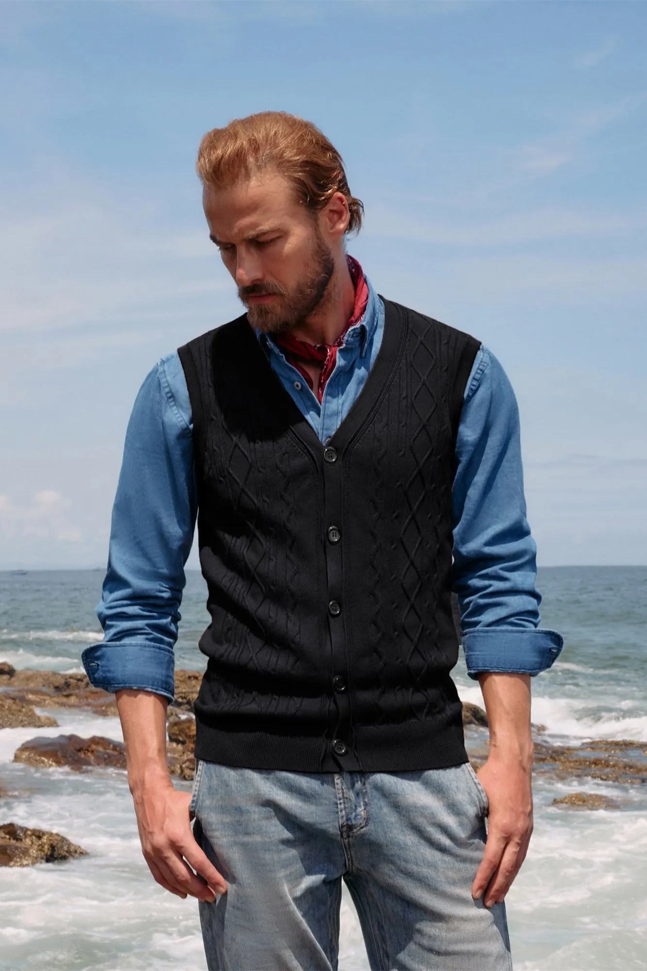 Mens V-Neck Sweater Vest Cable Knitted Button-Up Sleeveless Cardigan Vest