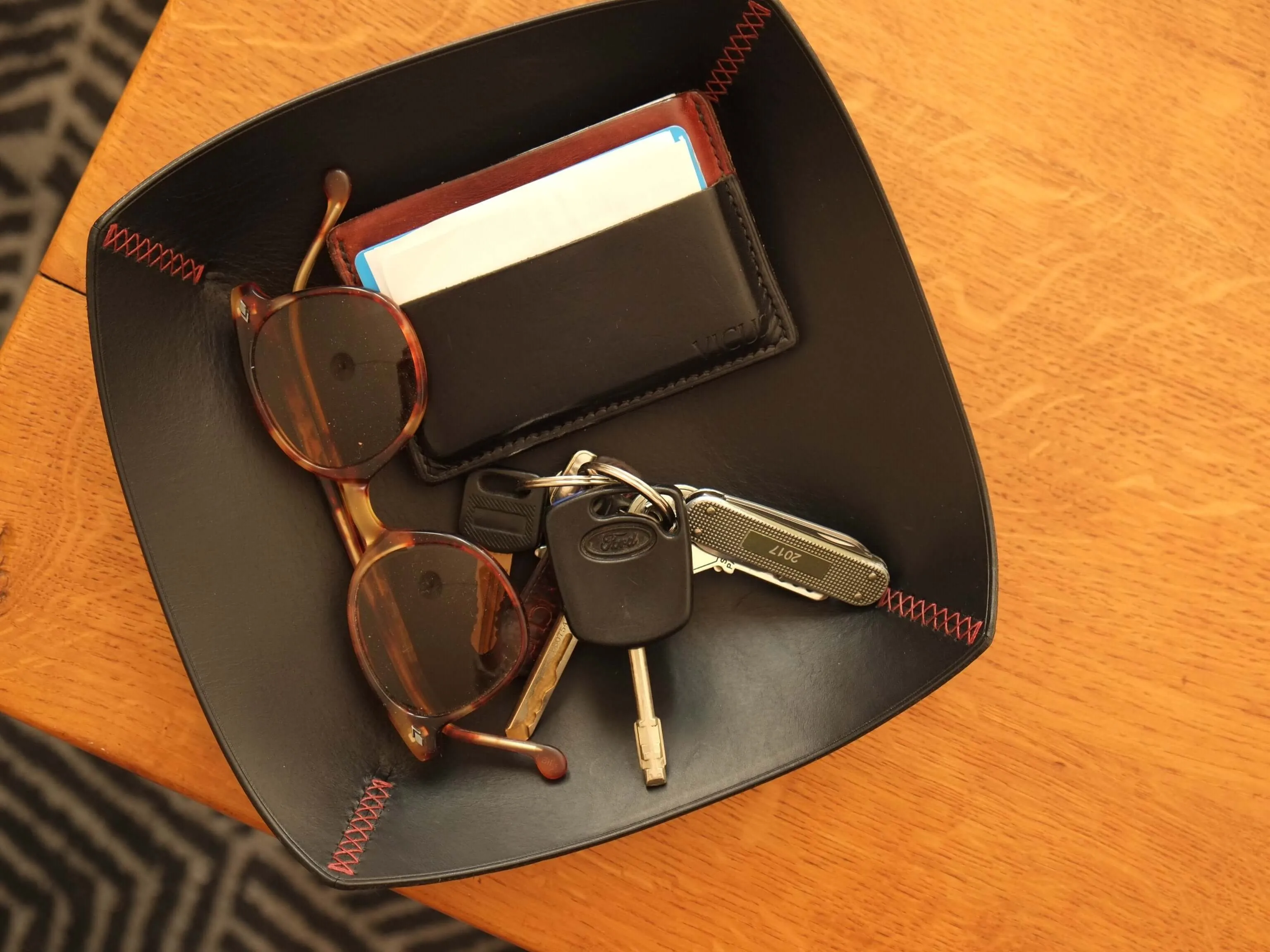 'NIDUS' VALET TRAY