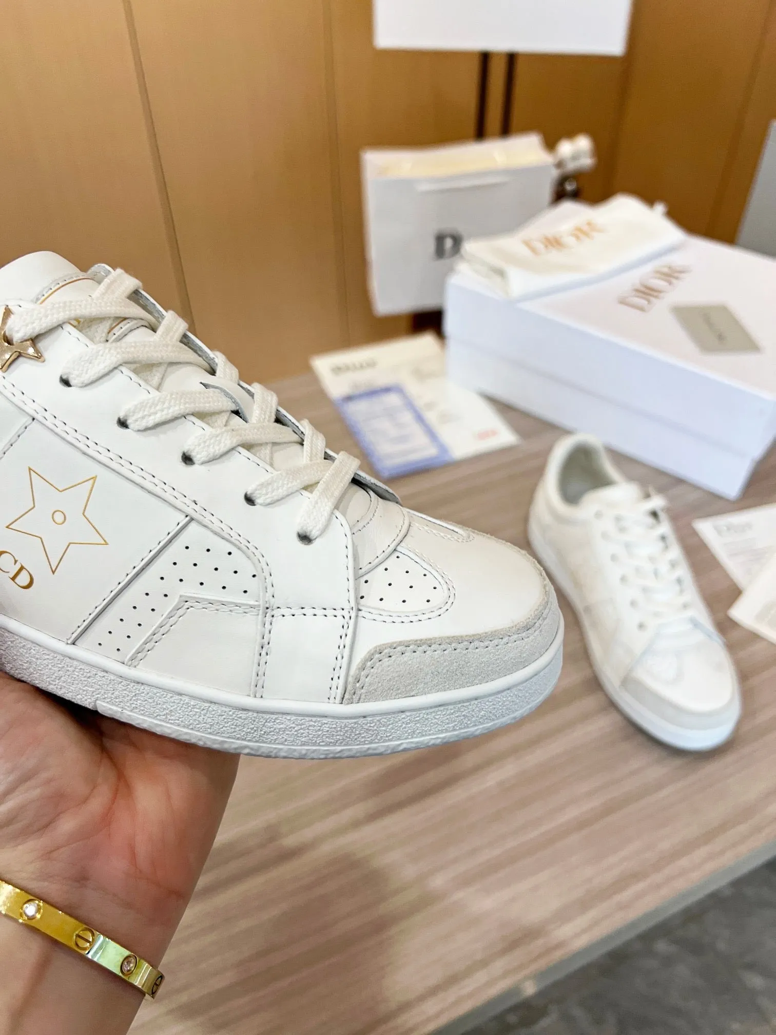 SE1035 Dior Star Sneaker / Size5-10