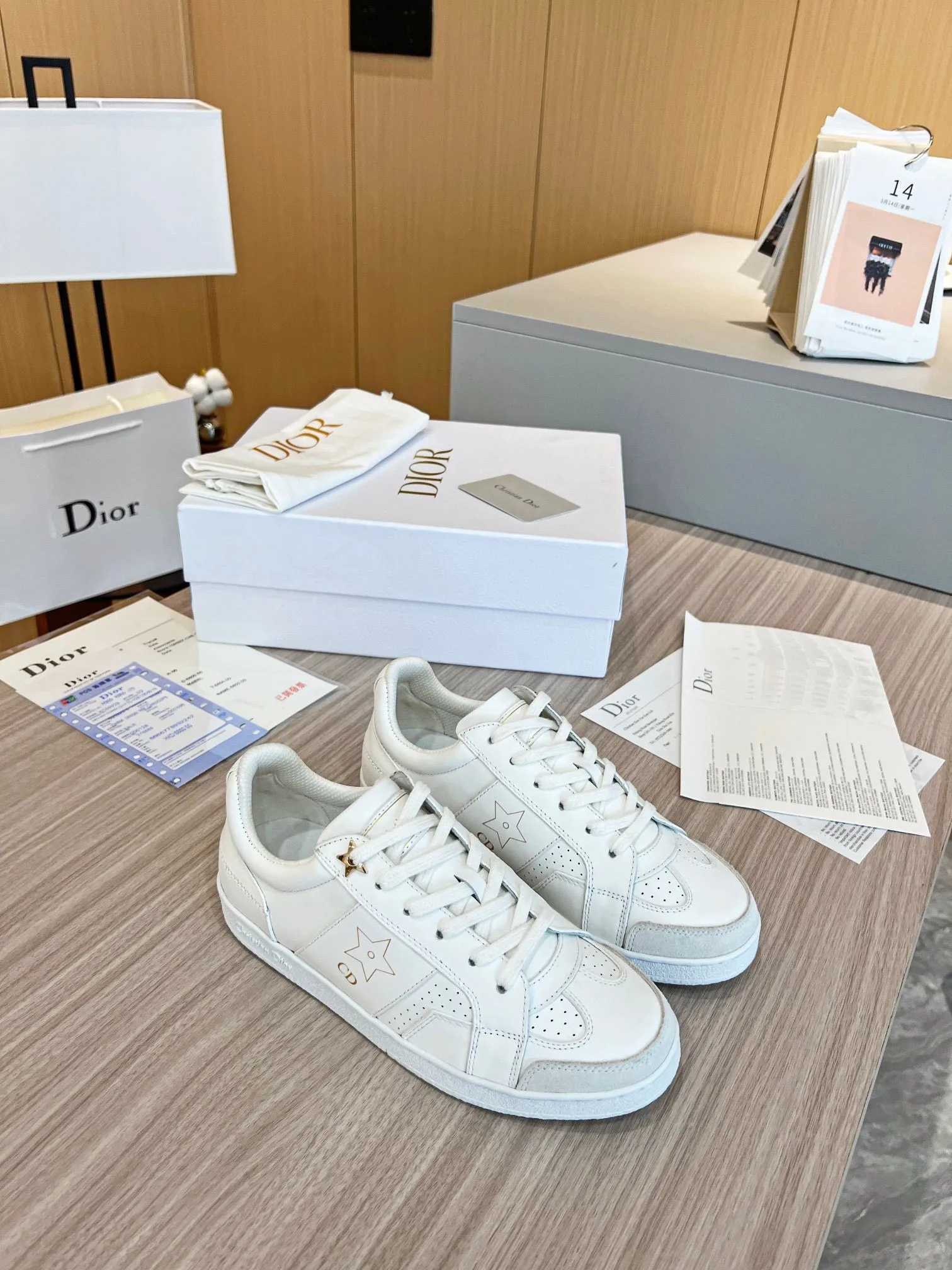 SE1035 Dior Star Sneaker / Size5-10