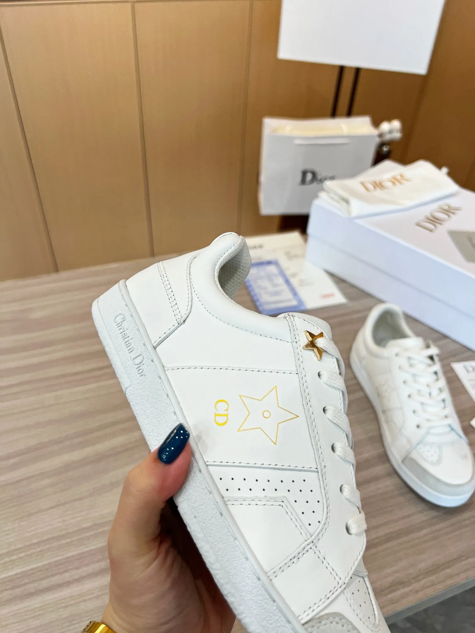 SE1035 Dior Star Sneaker / Size5-10