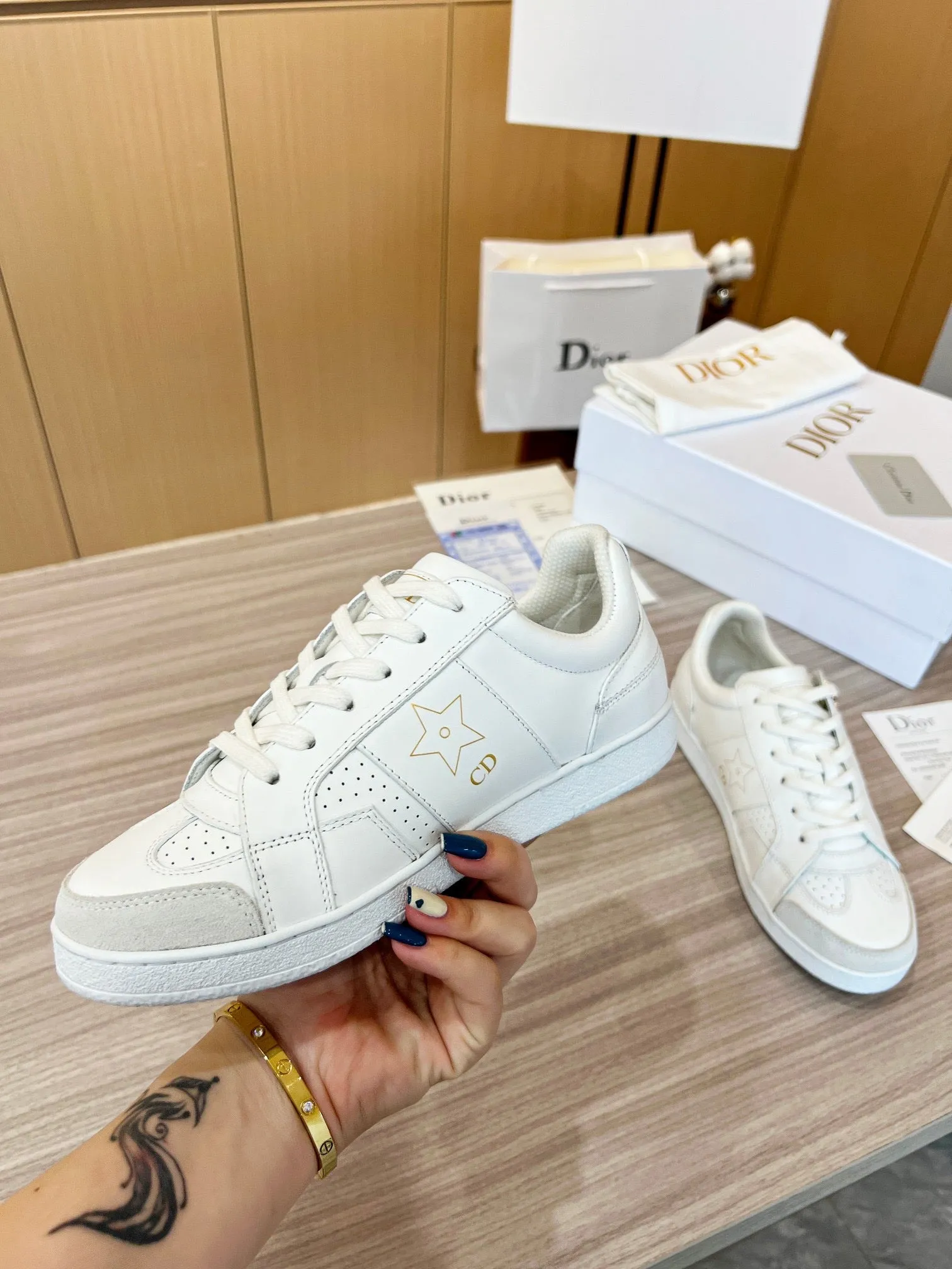 SE1035 Dior Star Sneaker / Size5-10