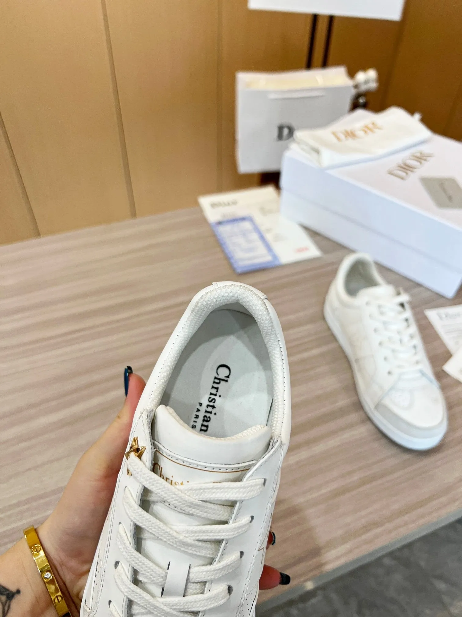 SE1035 Dior Star Sneaker / Size5-10